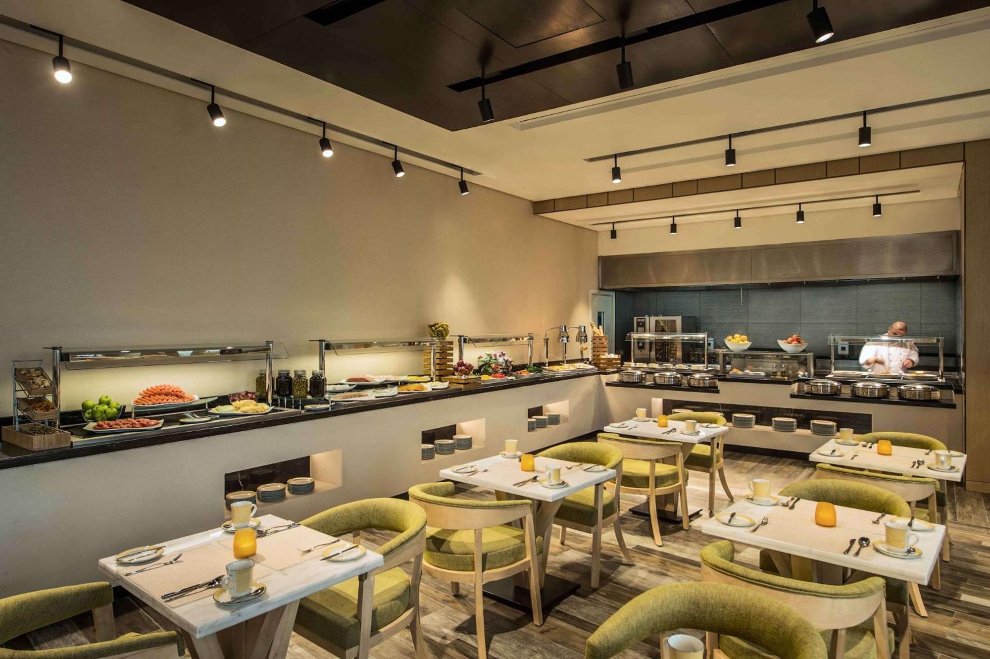 Hilton Garden Inn Al-Hobar Kültér fotó
